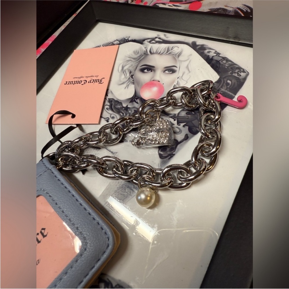 Juicy Couture 🩵💙 Dusty Blue Top Notch Card Holder W/ Chunky Charm Bracelet - Picture 5 of 6